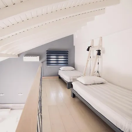 Mirsini & Apartmanhotel Laganász