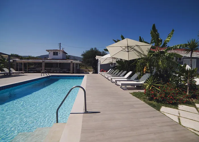 Mirsini & شقة فندقية لاغاناس