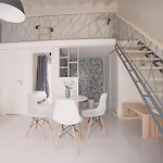 Mirsini & لاغاناس