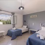 شقة فندقية Mirsini & 3*