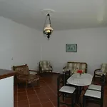 Mirsini & شقة فندقية 3*