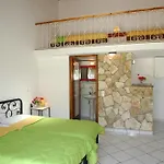 Mirsini & 3*