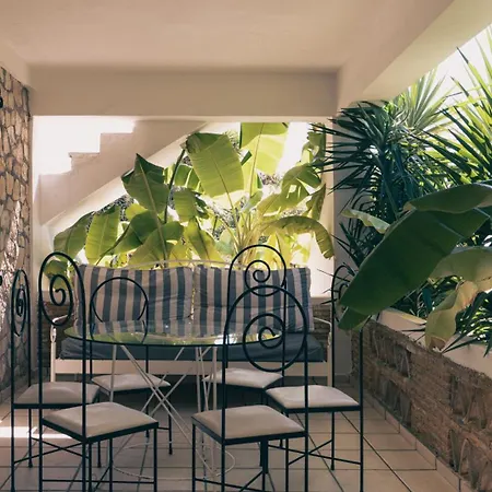 Mirsini Studios&apartments