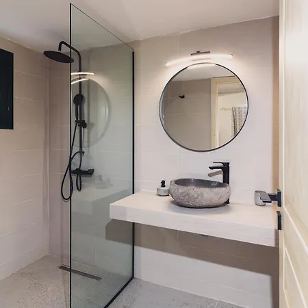 Mirsini Studios&apartments