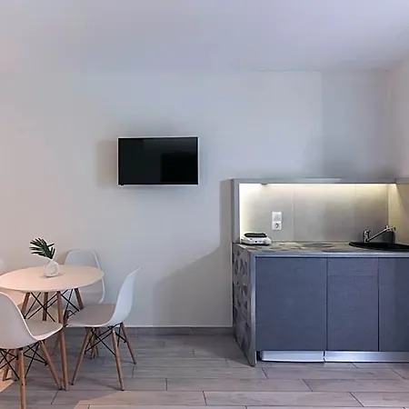 Mirsini Studios & Apartments Aparthotel Laganas