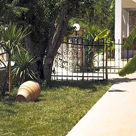 Mirsini Studios&apartments Laganas