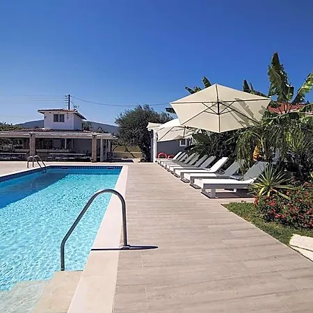 Aparthotel Mirsini Studios & Apartments 3*