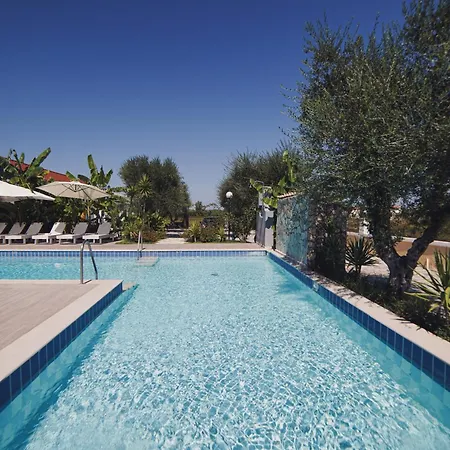 Mirsini Studios & Apartments