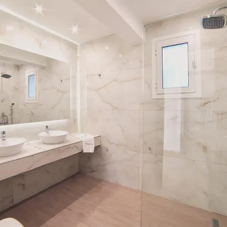 Mirsini Studios & Apartments Aparthotel