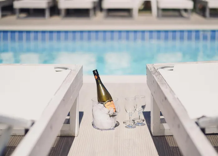 公寓式酒店 Mirsini & 拉加纳斯